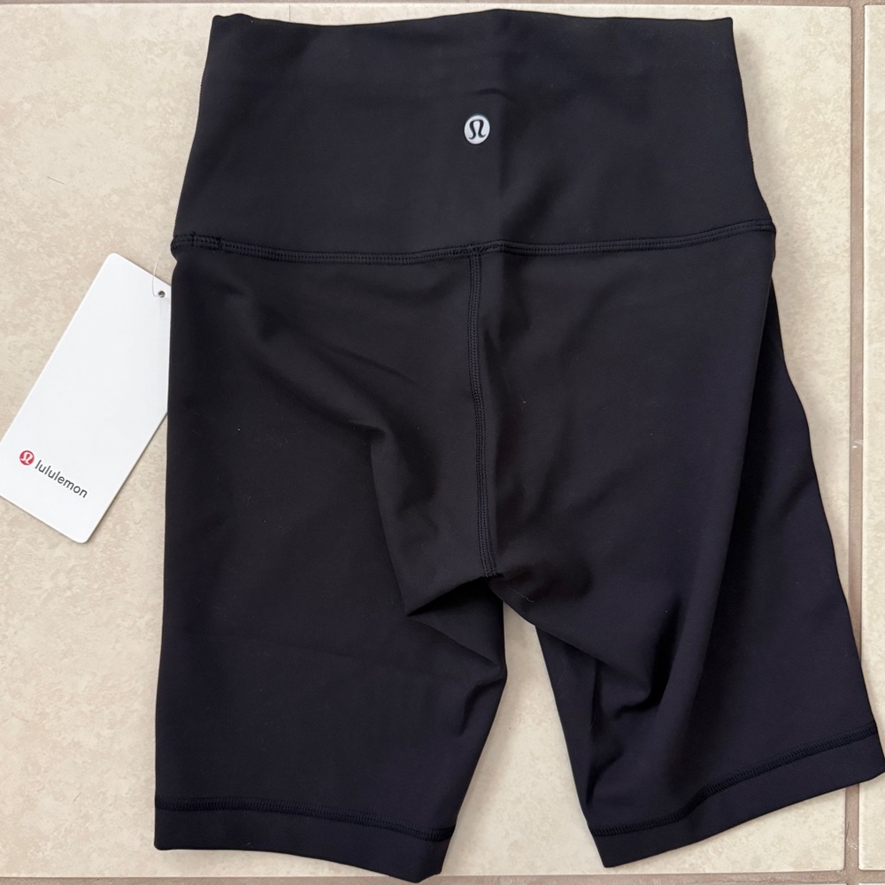 Lululemon Wunder Train HR Short 8”, size 4
